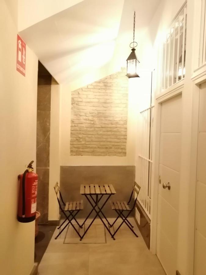 Salotur Sierpes Apartment Sevilla Bagian luar foto